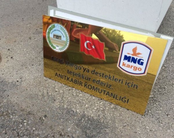 Bir grup genç Anıtkabir'deki oyun parkını söktü 2