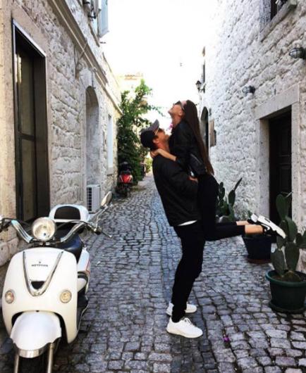 Aşklarını instagram'dan ilan ettiler 12