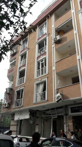 Yenibosna'da meydana gelen patlamanın ilk görüntüleri 11