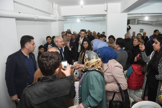 Kılıçdaroğlu toplantıya katıldı, site sakinlerinin sorularını yanıtladı 2