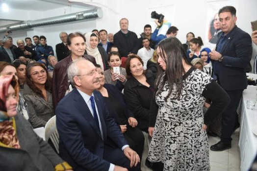 Kılıçdaroğlu toplantıya katıldı, site sakinlerinin sorularını yanıtladı 4