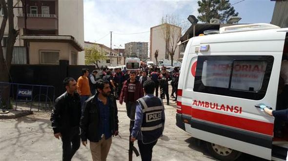 Diyarbakır'daki patlamadan ilk görüntüler 13