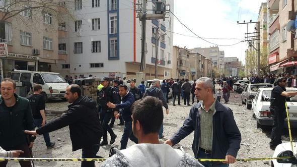 Diyarbakır'daki patlamadan ilk görüntüler 9