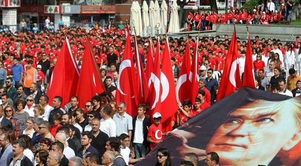 HER YER 19 MAYIS 13