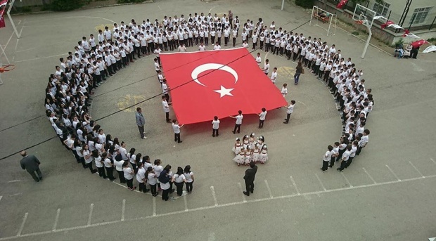 HER YER 19 MAYIS 14