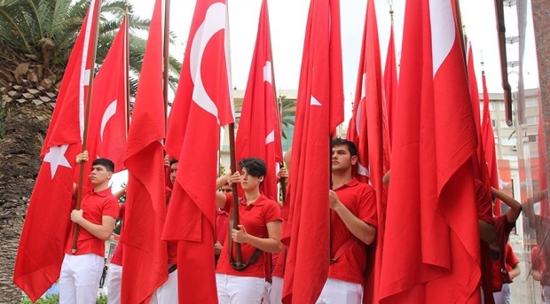 HER YER 19 MAYIS 16