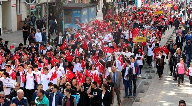 HER YER 19 MAYIS 19
