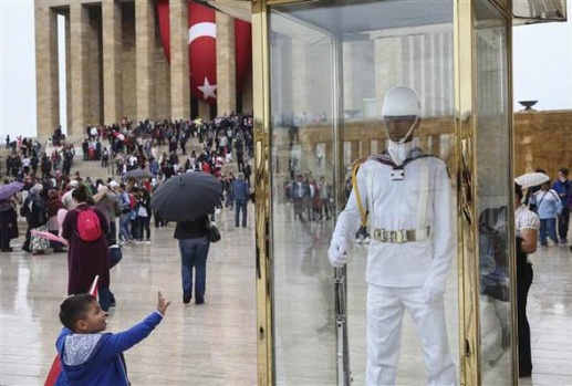 HER YER 19 MAYIS 2