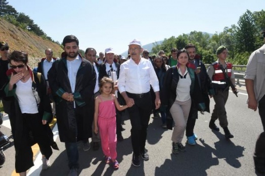 Adalet Yürüyüşü'nün 10. gününden çarpıcı kareler 10