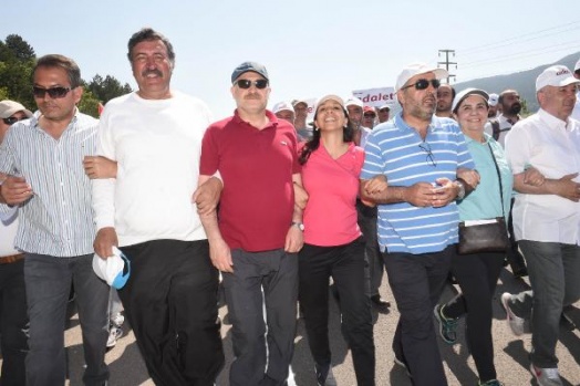 Adalet Yürüyüşü'nün 10. gününden çarpıcı kareler 8