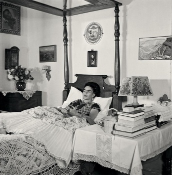Az bilinen fotoğraflarıyla dünyaca ünlü ressam Frida! 13