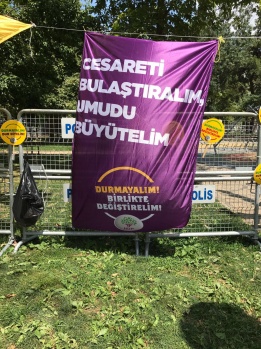 CHP'nin, Yoğurtçu Parkı'ndaki HDP nöbetine ziyaretinden kareler 18