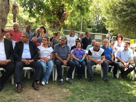 CHP'nin, Yoğurtçu Parkı'ndaki HDP nöbetine ziyaretinden kareler 2