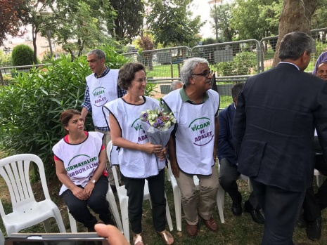 CHP'nin, Yoğurtçu Parkı'ndaki HDP nöbetine ziyaretinden kareler 3