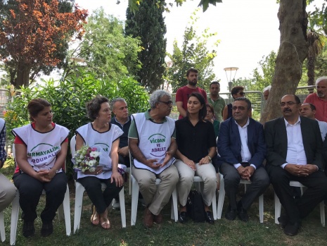 CHP'nin, Yoğurtçu Parkı'ndaki HDP nöbetine ziyaretinden kareler 4