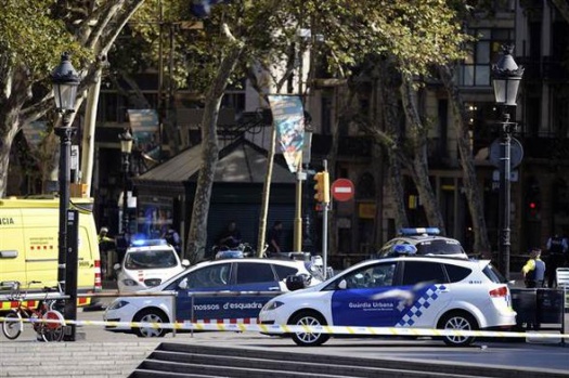 Barcelona katliamı'nın yürek burkan fotoğrafları 17