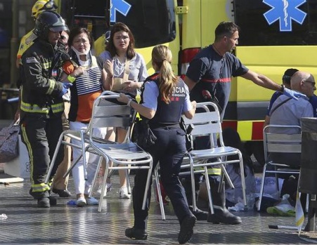 Barcelona katliamı'nın yürek burkan fotoğrafları 32