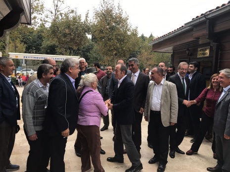 CHP'li Hamzaçebi ile Vali Şahin, Erikli Baba lokmasındaydı 13