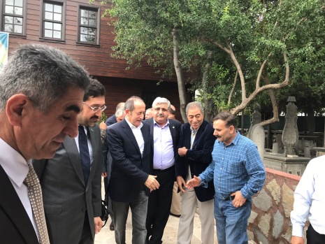 CHP'li Hamzaçebi ile Vali Şahin, Erikli Baba lokmasındaydı 20