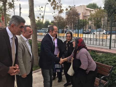 CHP'li Hamzaçebi ile Vali Şahin, Erikli Baba lokmasındaydı 21