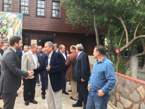 CHP'li Hamzaçebi ile Vali Şahin, Erikli Baba lokmasındaydı 23