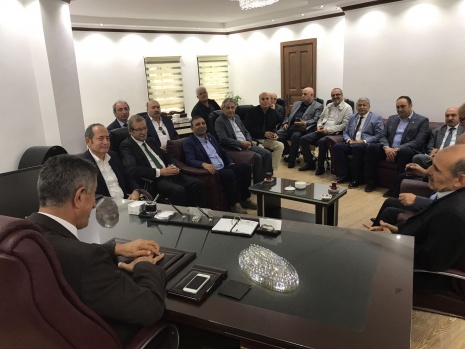 CHP'li Hamzaçebi ile Vali Şahin, Erikli Baba lokmasındaydı 24