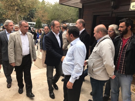 CHP'li Hamzaçebi ile Vali Şahin, Erikli Baba lokmasındaydı 5
