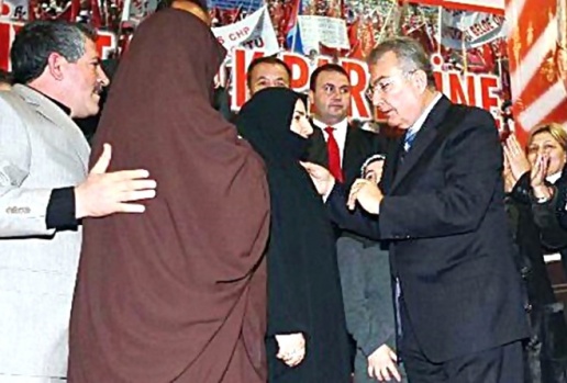 Deniz Baykal'ın daha önce görülmeyen fotoğrafları! 15