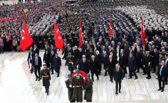 Cumhuriyet'in 94. yaşında binler Anıtkabir'e akın etti! 13