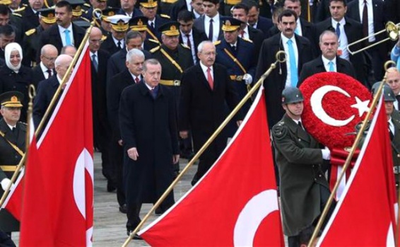 Cumhuriyet'in 94. yaşında binler Anıtkabir'e akın etti! 8