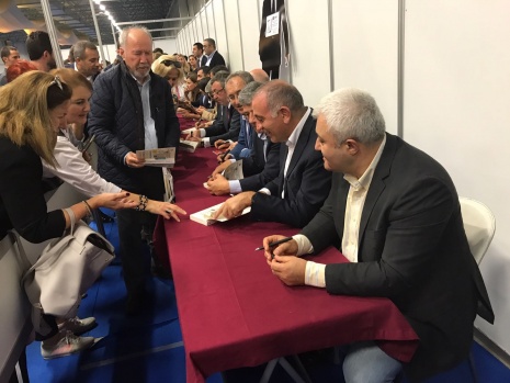 TÜYAP'ta Enis Berberoğlu izdihamı! 9