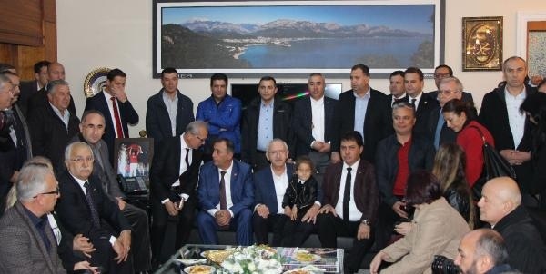 Kılıçdaroğlu Kemer Belediyesi'ni ziyaret etti 7
