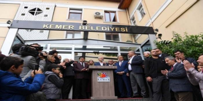 Kılıçdaroğlu Kemer Belediyesi'ni ziyaret etti