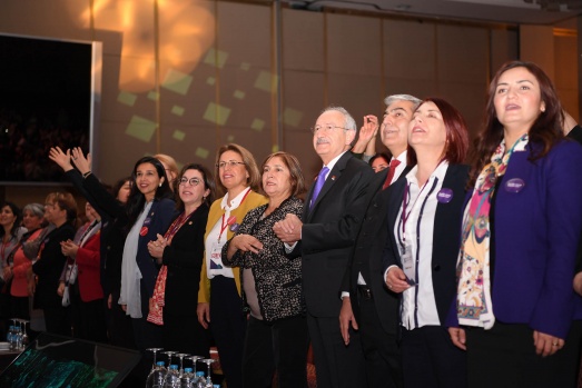 Kılıçdaroğlu 'Eşitlik, Adalet ve Kadın Zirvesi'nde konuştu 10