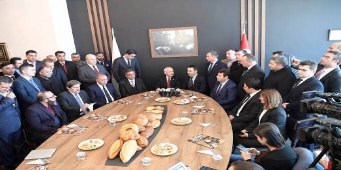 Kılıçdaroğlu'ndan Ekmek Üreticileri Federasyonu'na ziyaret