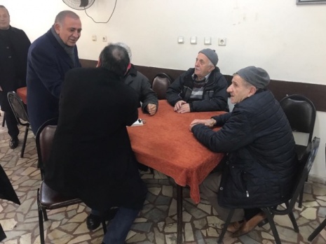 CHP İstanbul Milletvekili Gürsel Tekin Sultangazi'de kapı kapı gezdi 1
