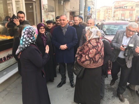 CHP İstanbul Milletvekili Gürsel Tekin Sultangazi'de kapı kapı gezdi 6