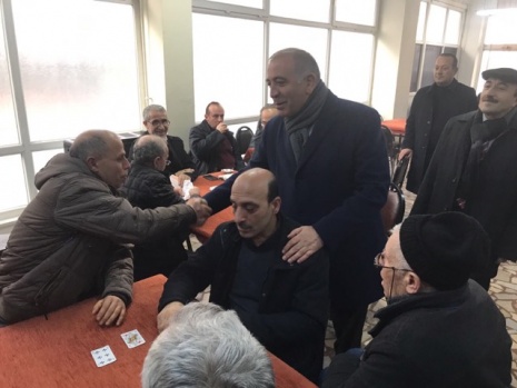 CHP İstanbul Milletvekili Gürsel Tekin Sultangazi'de kapı kapı gezdi 7