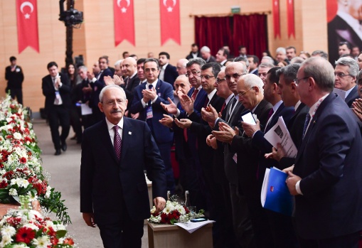 CHP'NİN 19. OLAĞANÜSTÜ KURULTAYI 1