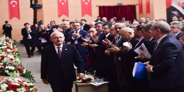 CHP'NİN 19. OLAĞANÜSTÜ KURULTAYI
