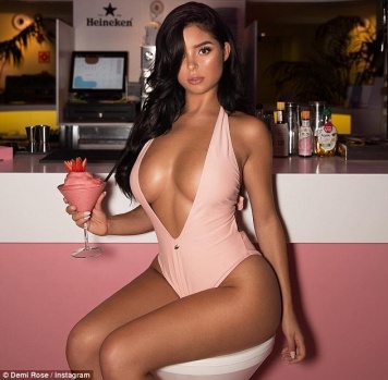 Demi Rose'un tek rakibi Kardashian'lar! 16