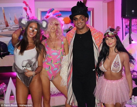 Demi Rose'un tek rakibi Kardashian'lar! 6