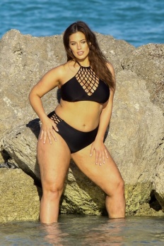 Ashley Graham'dan ilginç açıklama... 'Kalçalarım iyi görünecek' 6