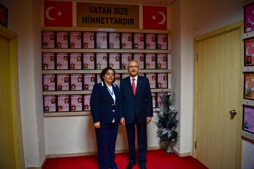 CHP lideri Kılıçdaroğlu şehit ailelerini ziyaret etti 5