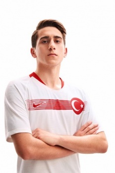 A Milli Takım'ın yeni formaları tanıtıldı 18