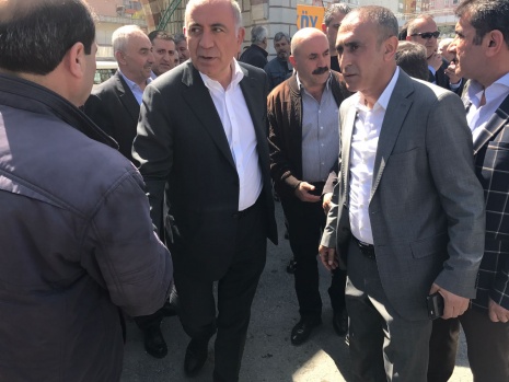 CHP'li Akay'ın annesi son yolculuğuna uğurlanıyor 4