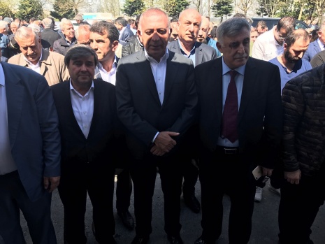 CHP'li Akay'ın annesi son yolculuğuna uğurlanıyor 8