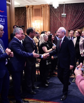 CHP lideri Roman'larla buluştu 9