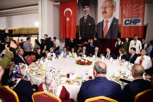 CHP lideri Kemal Kılıçdaroğlu Hatay'da muhtarlarla buluştu 10