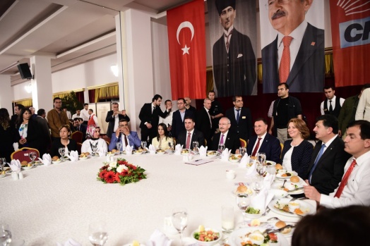 CHP lideri Kemal Kılıçdaroğlu Hatay'da muhtarlarla buluştu 3